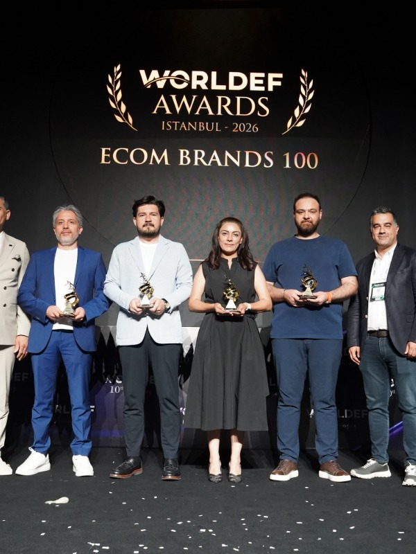 WORLDEF ISTANBUL’da ECOM BRANDS 100 Ödülleri Sahiplerini Buldu